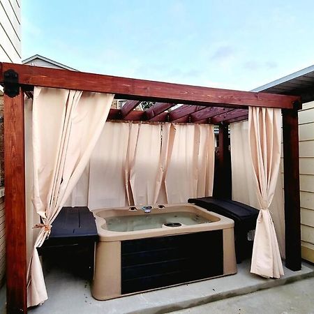 Mpressive Retreat! Villa Grand Prairie Ngoại thất bức ảnh